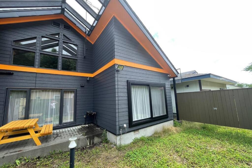 Holiday home Upopoiログハウス: Bbq付き庭園ステイ Shiraoi